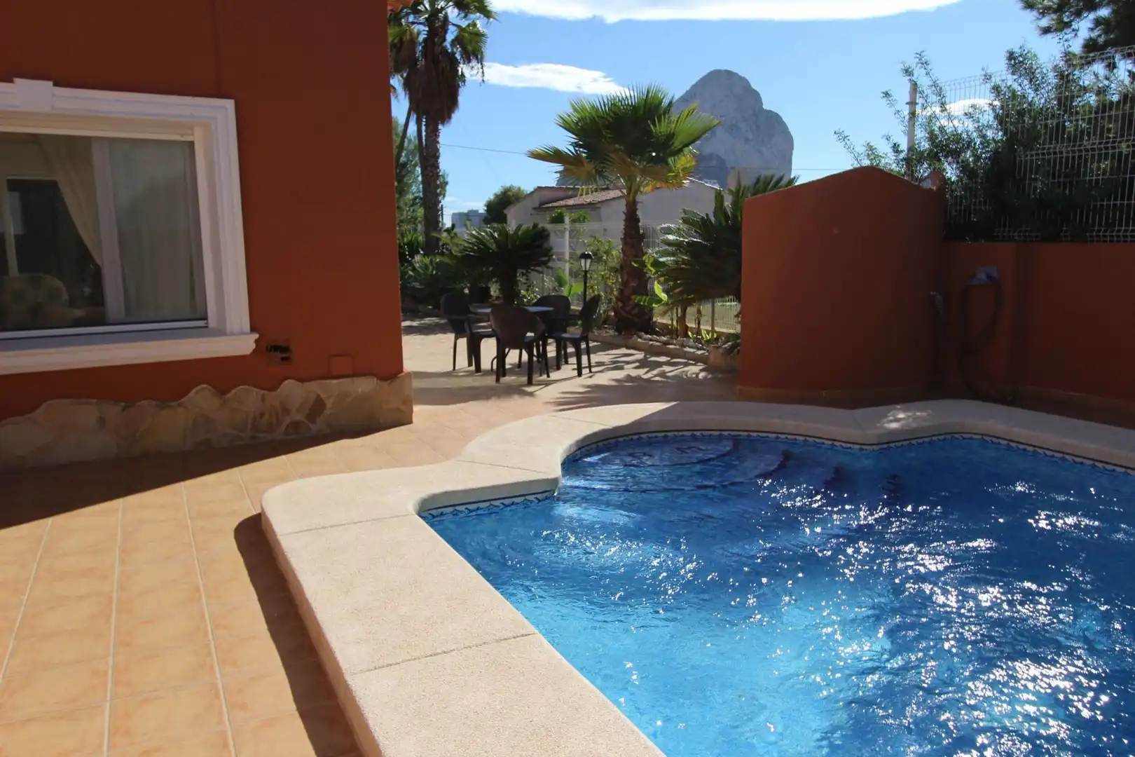 Piscina de Casa o chalet en venta en Alicante / Alacant con Trastero, Piscina y Amueblado