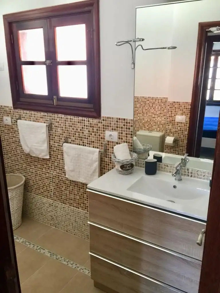 Badezimmer von Wohnungen zum Verkauf in San Miguel de Abona mit Möbliert, Ofen und Waschmaschine