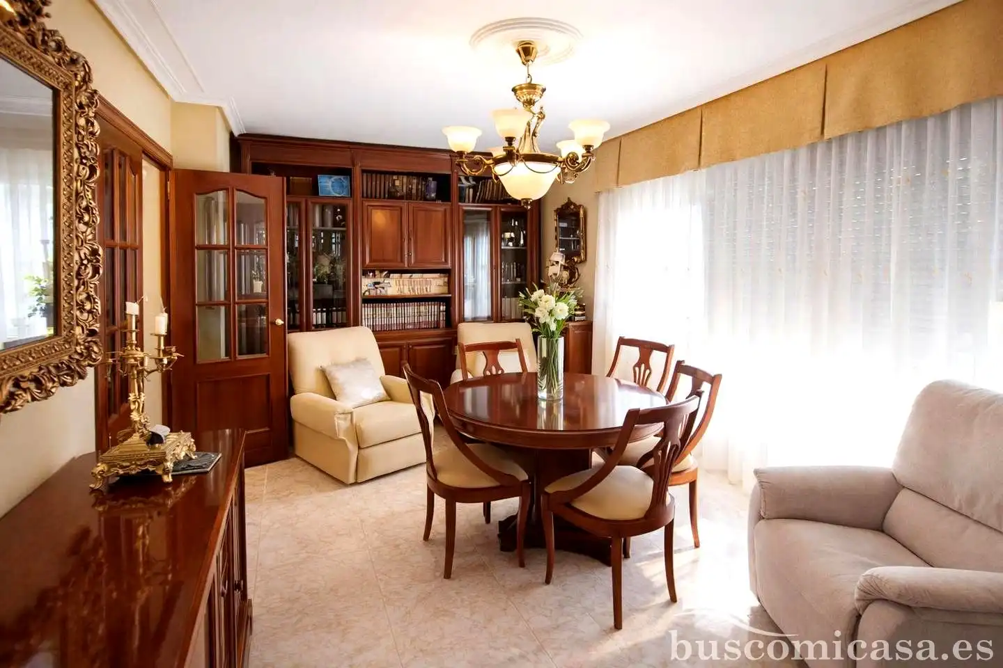 Comedor de Piso en venta en Linares con Balcón
