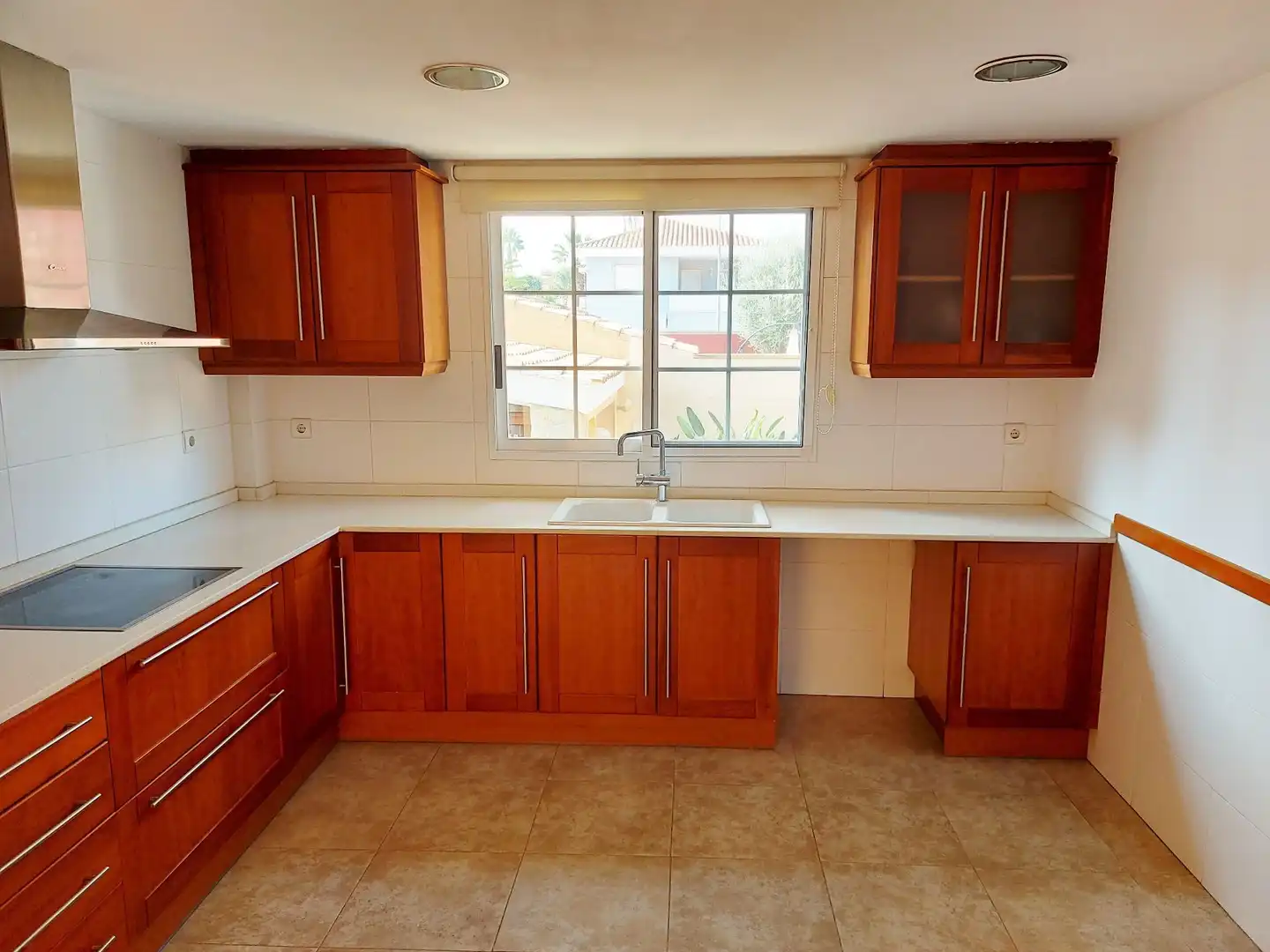 Kitchen of Houses for sale in La Pobla de Vallbona  with Air Conditioner, Heating and Private garden