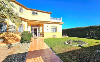 Jardí de Casa o xalet en venda en  Córdoba Capital amb Aire condicionat, Calefacció i Jardí privat