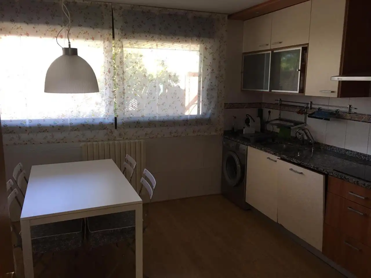 Cocina de Casa o chalet de alquiler en Villanueva de Gállego con Aire acondicionado, Calefacción y Jardín privado