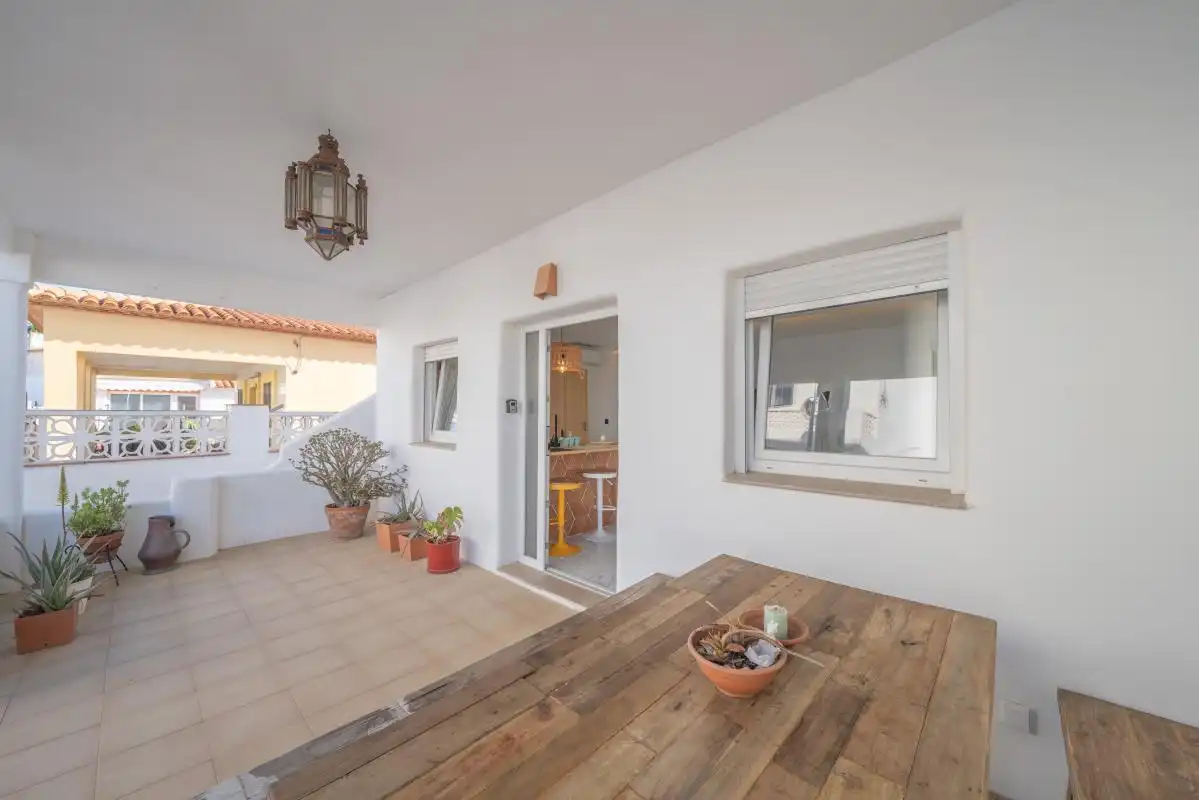 Terrassa de Casa o xalet en venda en Oliva amb Aire condicionat, Calefacció i Jardí privat