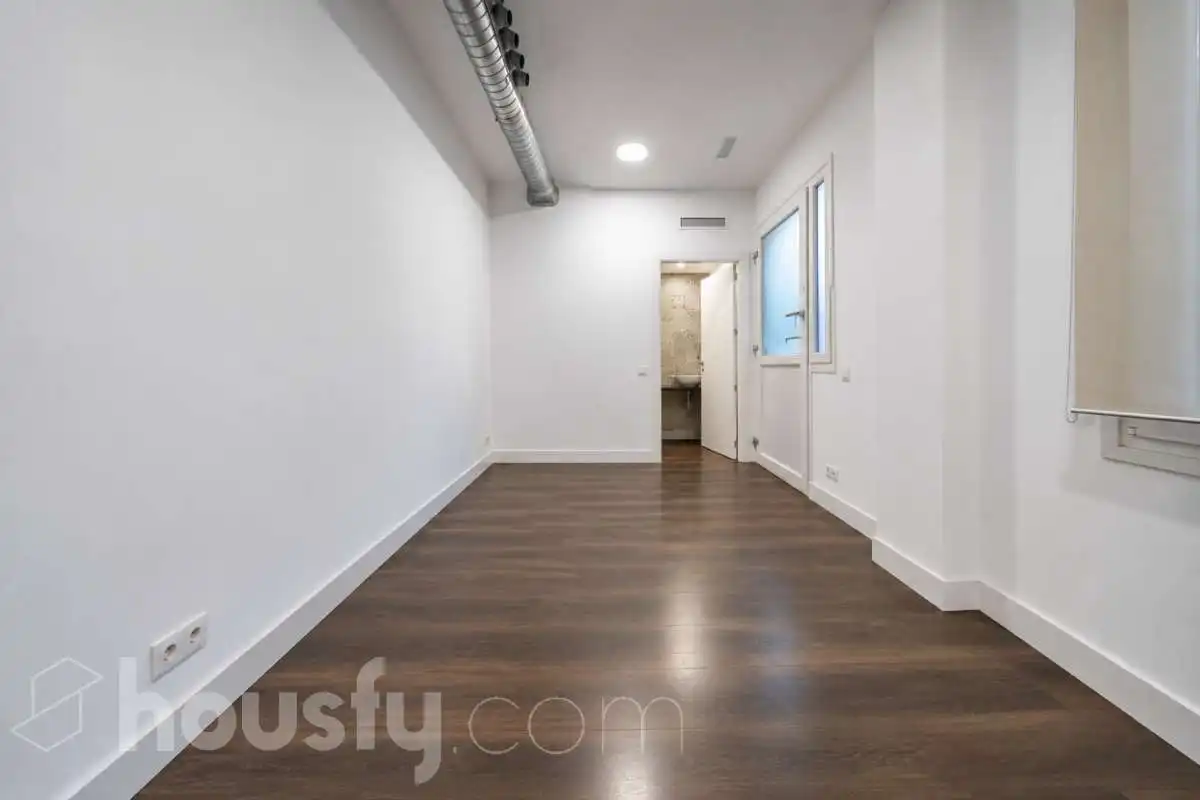 Piso con ascensor en venta en Calle de Montesa ., imagen 5