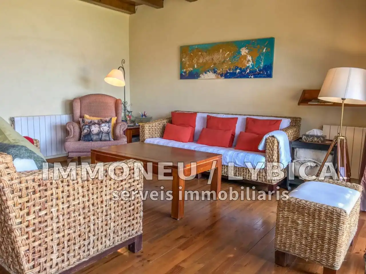 Sala de estar de Casa o chalet en venta en Bellver de Cerdanya con Calefacción, Parquet y Terraza