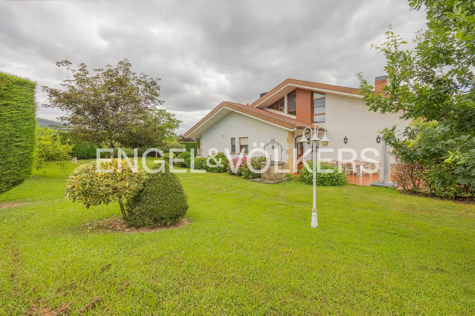 Casa o chalet en venta en Loiu con Calefacción, Jardín privado y Trastero