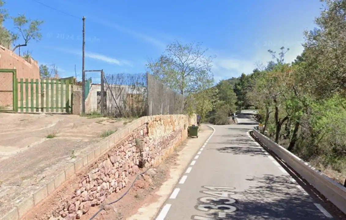 Vista exterior de Edifici en venda en Serra