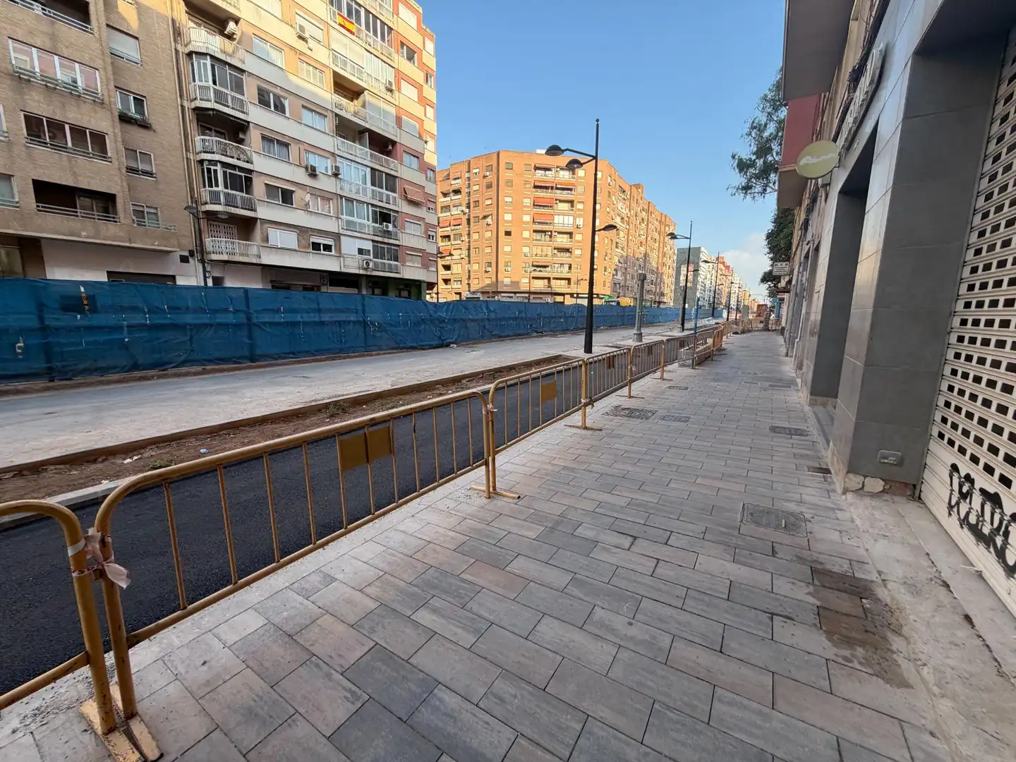 Exterior view of Flat for sale in Valencia  with Air Conditioner, Furnished and Balcony