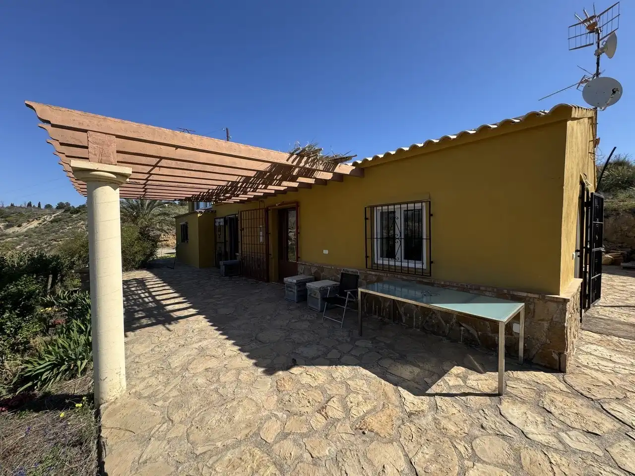Außenansicht von Country house zum Verkauf in Los Gallardos mit Terrasse