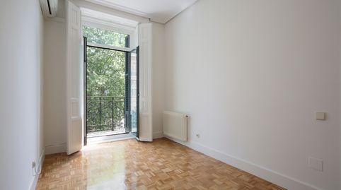 Foto 3 de Apartamento de alquiler en Calle Alcalá, 93, Recoletos, Madrid Capital