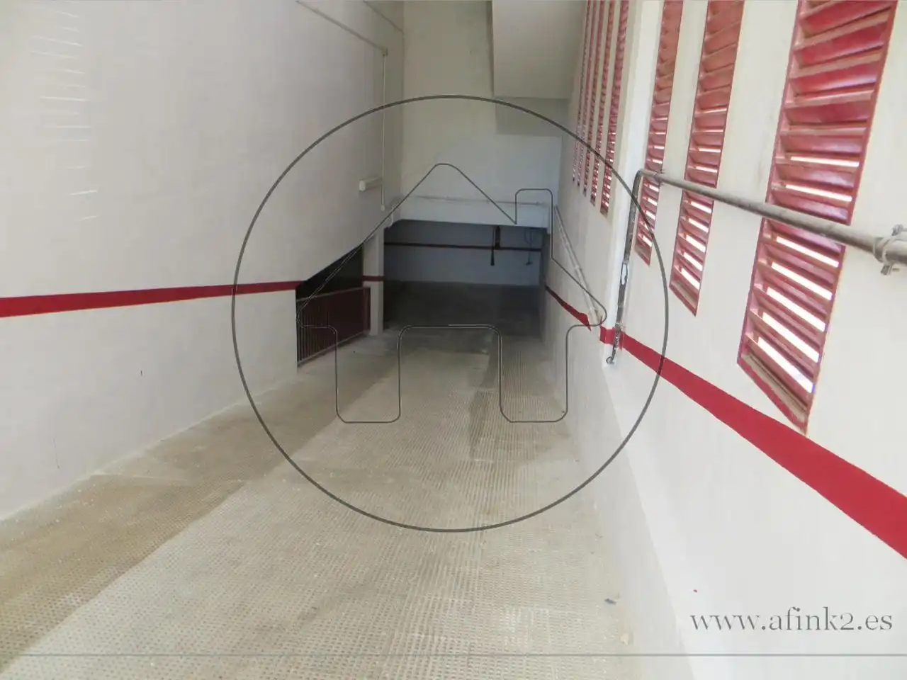 Garaje de alquiler en Lazareto, Corrales