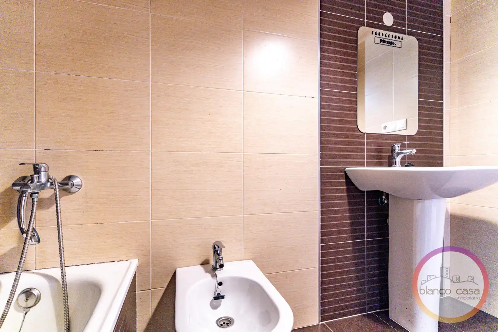 Baño de Piso en venta en Carballo con Calefacción, Amueblado y Balcón