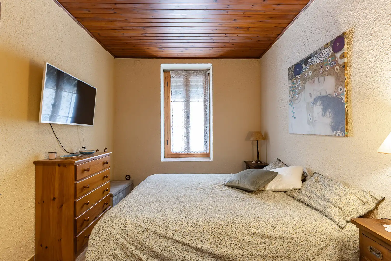 Habitación de Casa adosada en venta en Torrelavit con Calefacción y Terraza