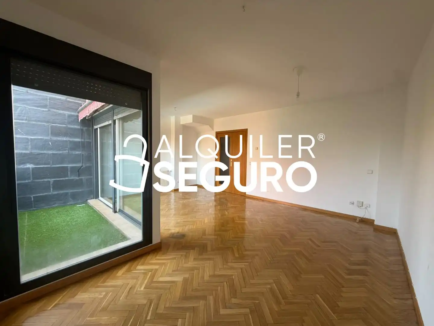 Sala de estar de Piso de alquiler en Boadilla del Monte con Aire acondicionado, Calefacción y Terraza