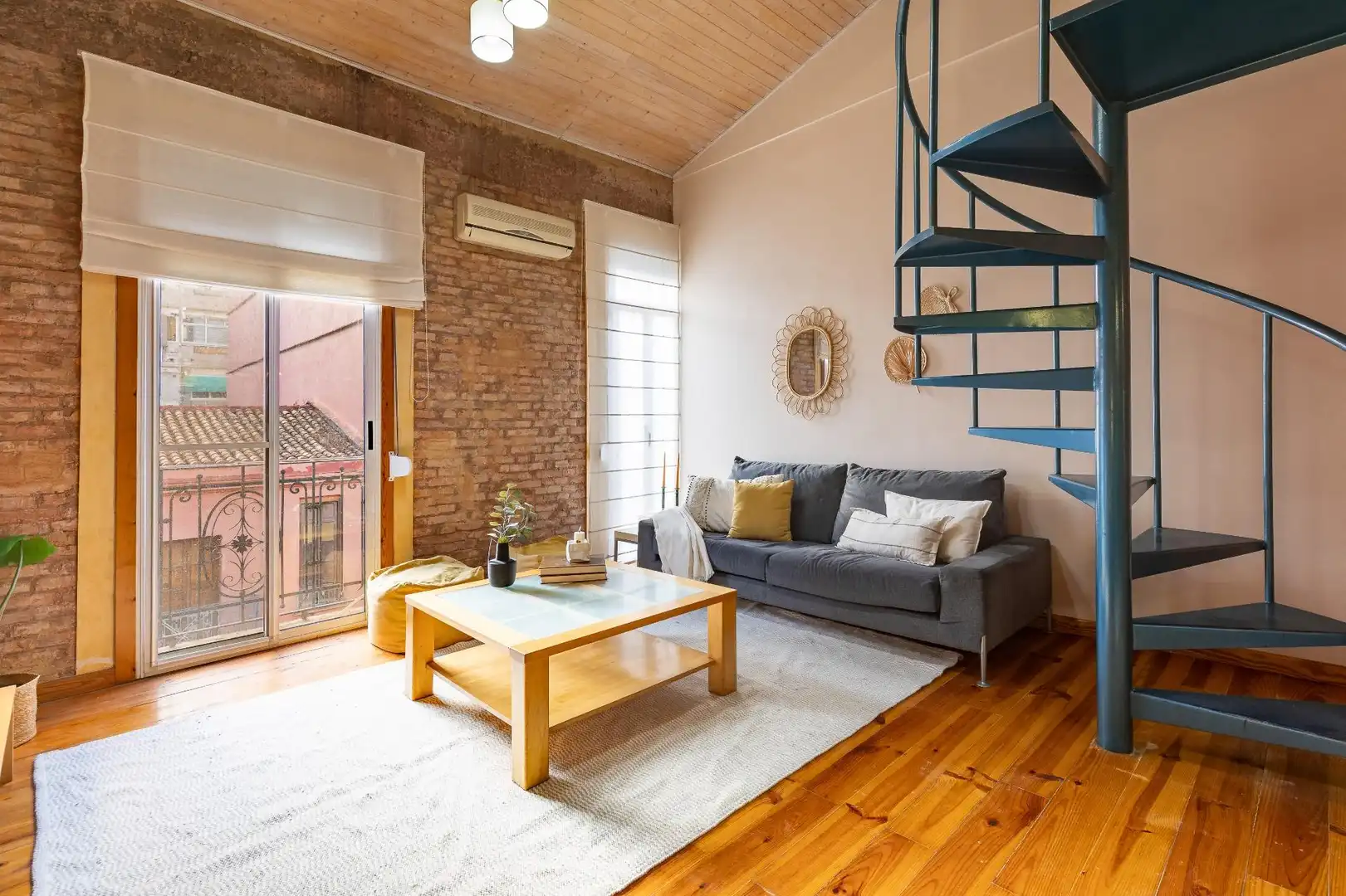 Wohnzimmer von Maisonette zum Verkauf in Valencia mit Klimaanlage und Balkon