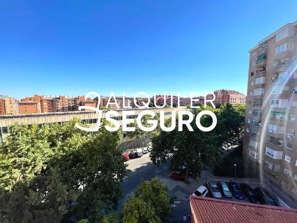 Exterior view of Flat for rent in Madrid  with Air Conditioner, Heating and Furnished