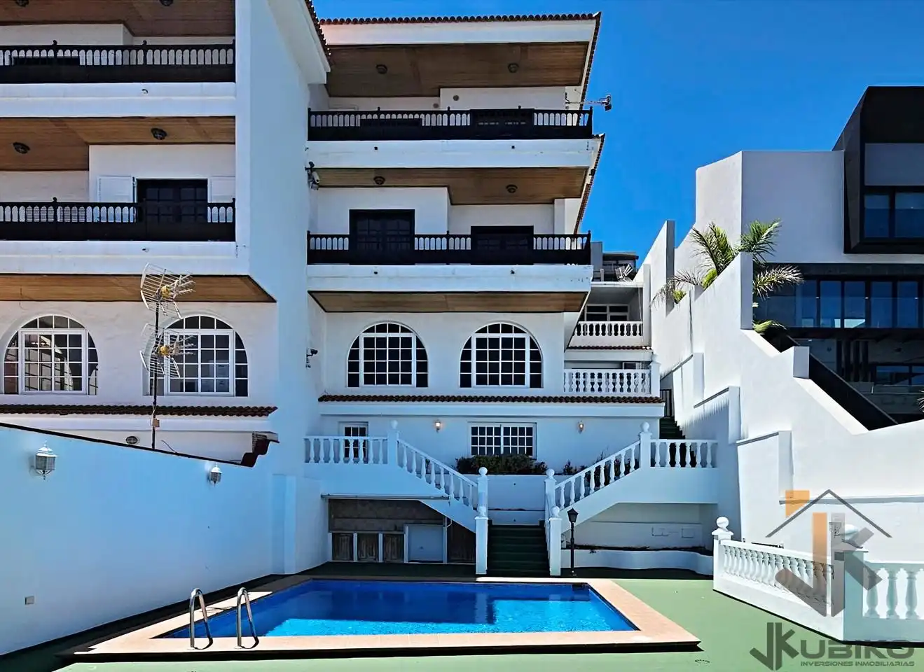 Vista exterior de Casa adosada en venta en Santa Cruz de Tenerife con Aire acondicionado, Terraza y Piscina