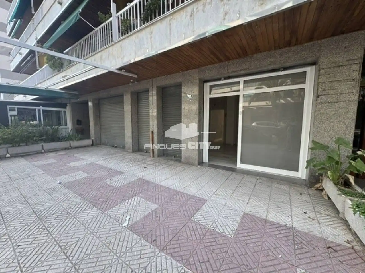 Local de lloguer en Calella, Barcelona