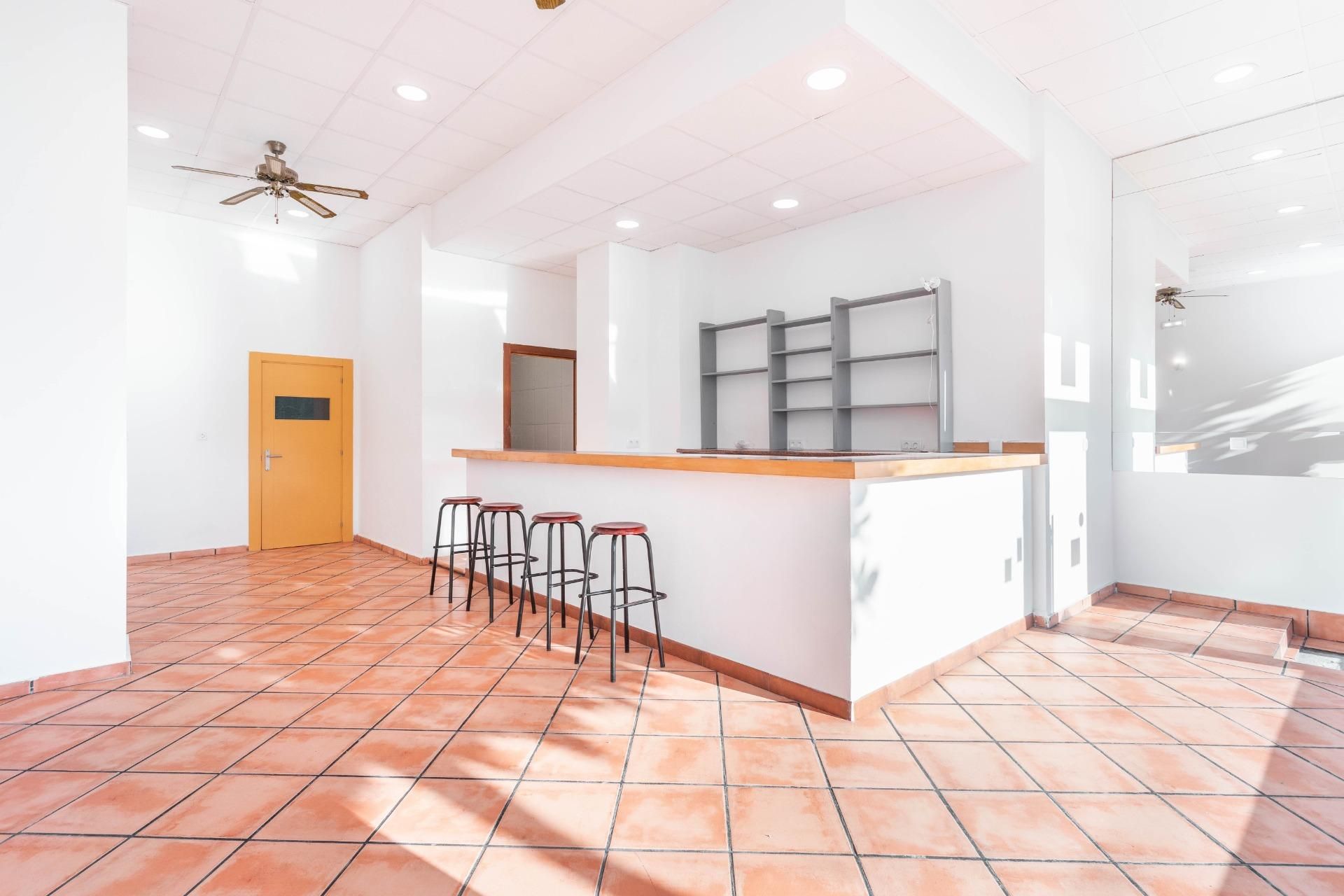 Premises for sale in Oviedo 