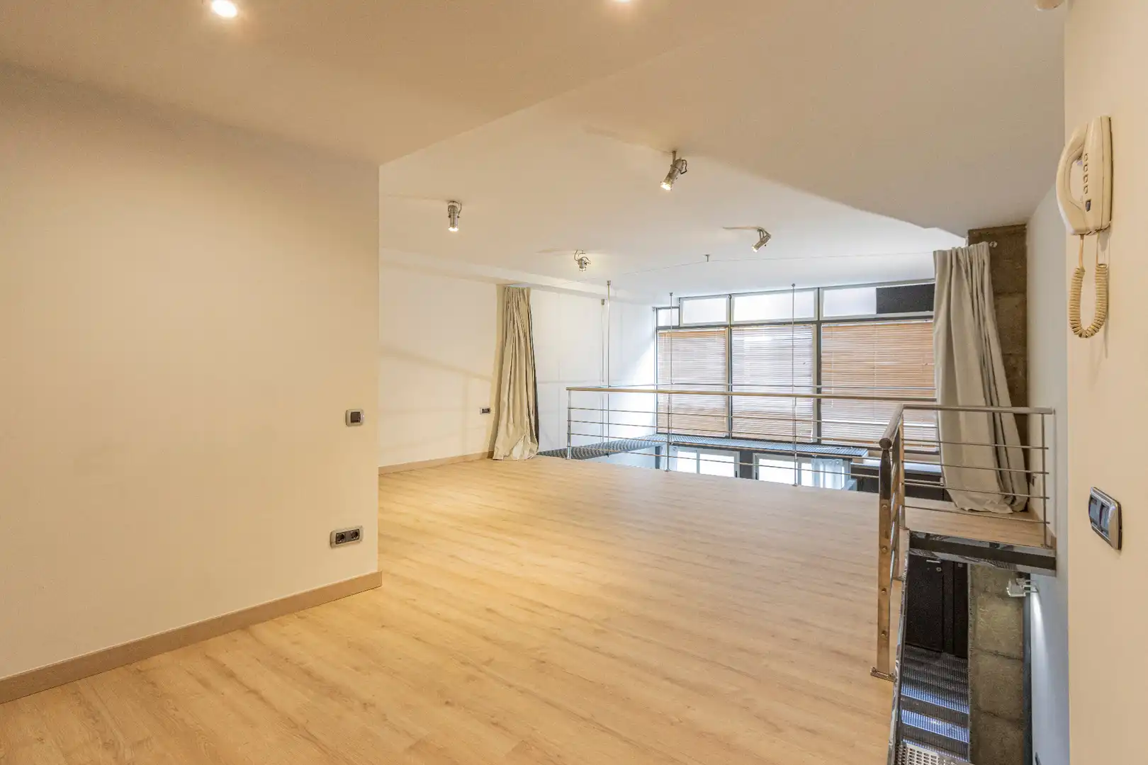 Büro zur Miete in Barcelona mit Alarm