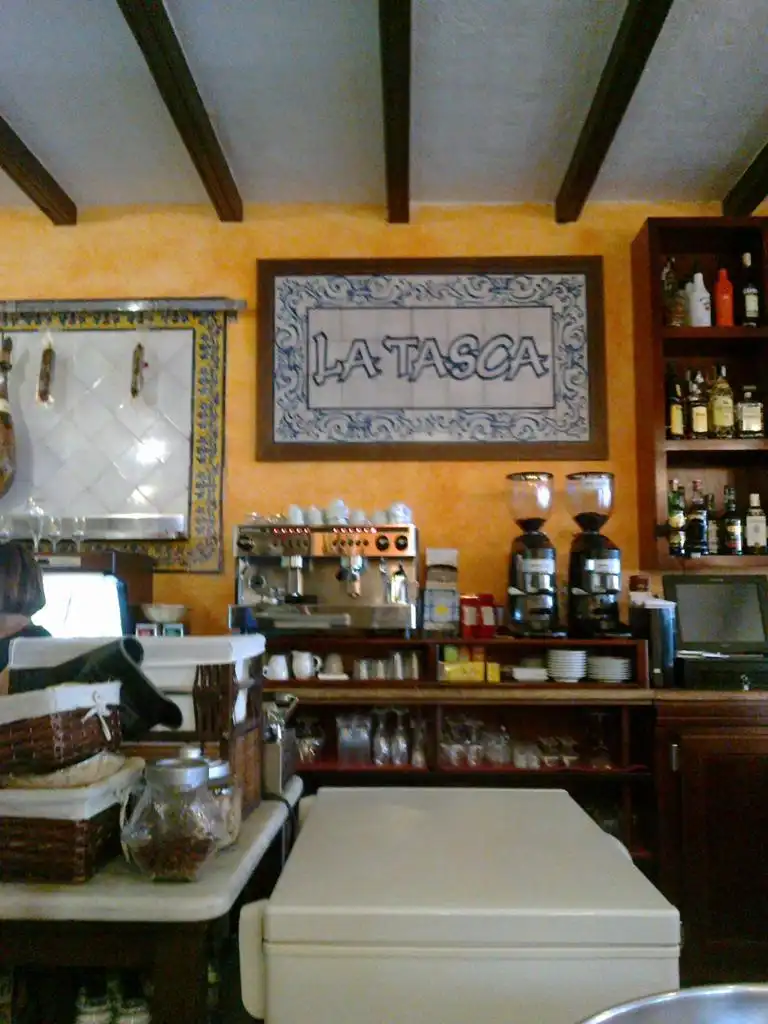 Commercial properties for sale in Almonte  with Terrace, Furnished and Alarm