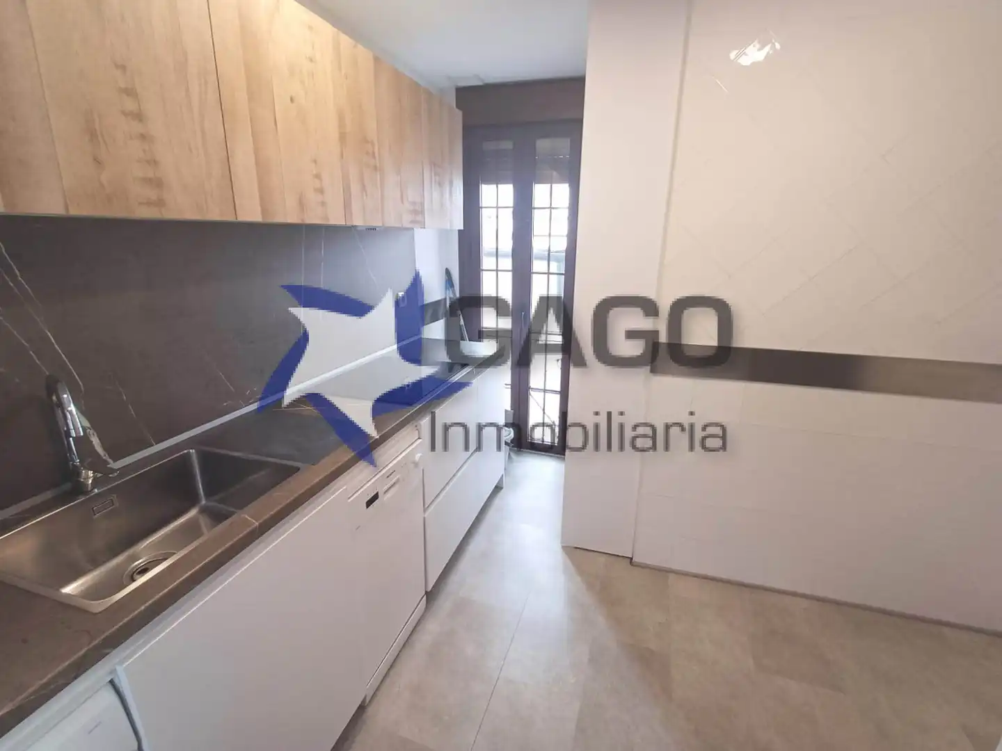 Cocina de Ático de alquiler en Córdoba con Aire acondicionado, Calefacción y Terraza