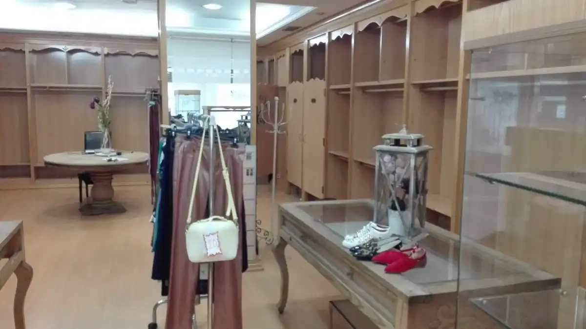 Local comercial en venda a Uribarri, imagen 4