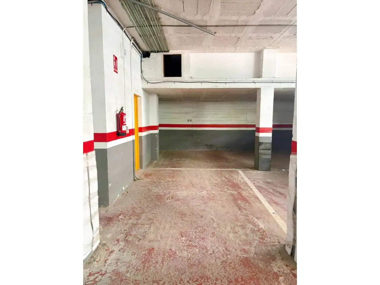 Parking de Piso en venta en Cerdanyola del Vallès con Aire acondicionado, Calefacción y Parquet