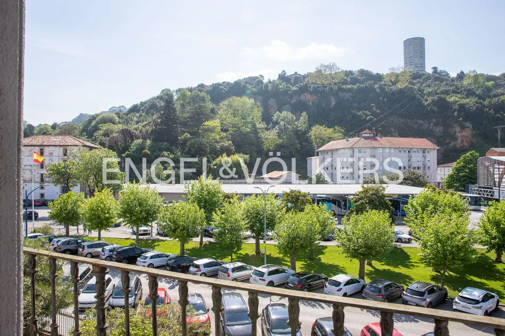 Terraza de Piso en venta en Laredo con Calefacción y Balcón