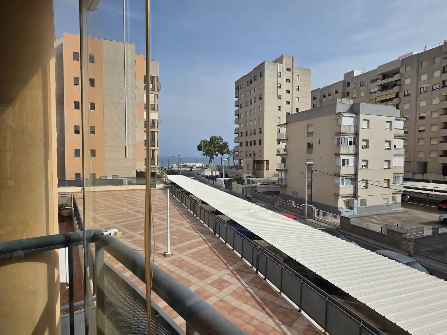 Vista exterior de Pis en venda en Benicasim / Benicàssim amb Aire condicionat, Calefacció i Terrassa