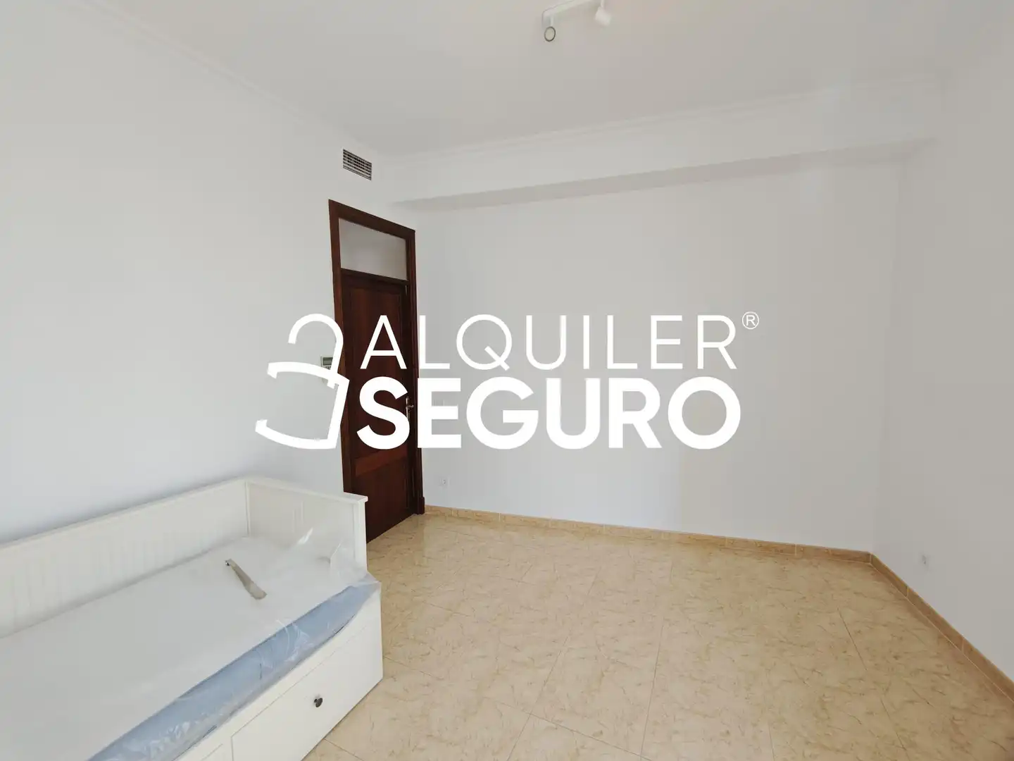 Piso con ascensor en alquiler en Ricard Ankerman, imagen 15