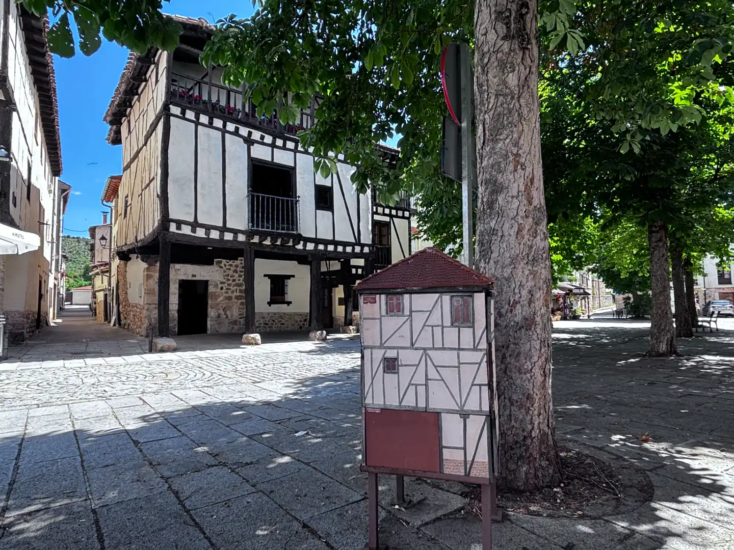 Vista exterior de Finca rústica en venda en Mecerreyes amb Aire condicionat, Terrassa i Balcó
