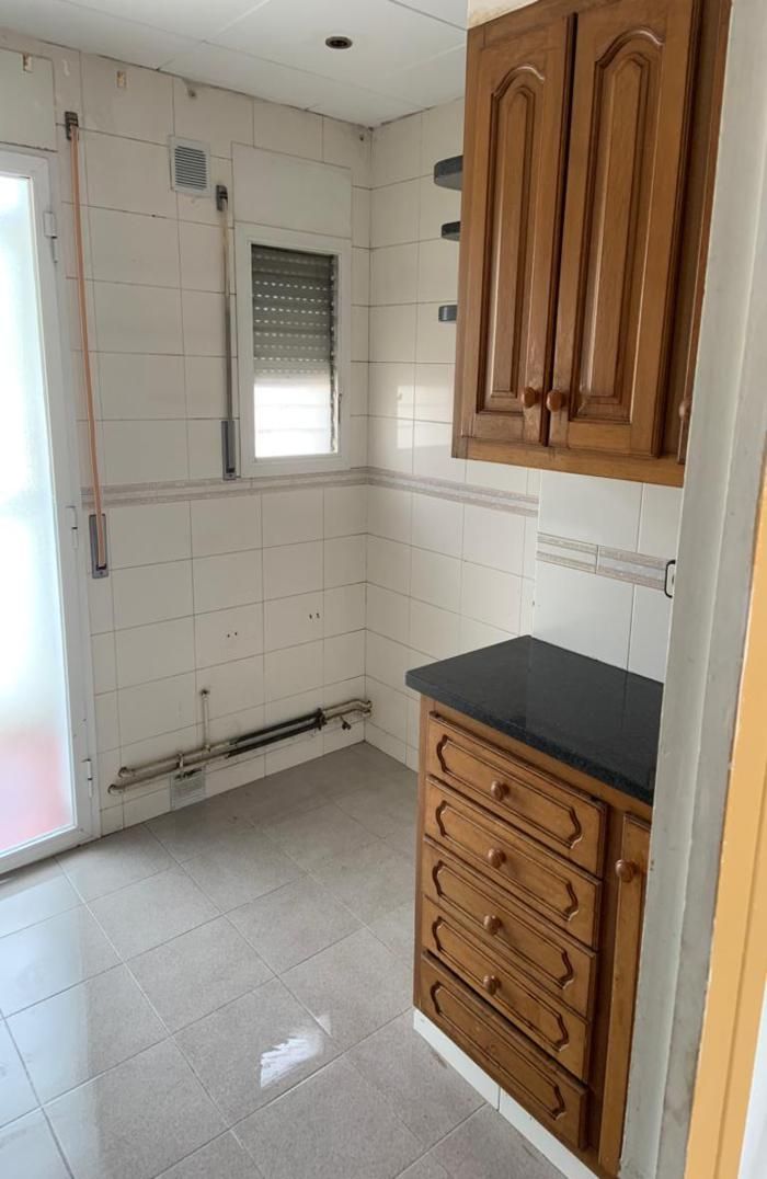 Kitchen of Flat for sale in Olot  with Terrace