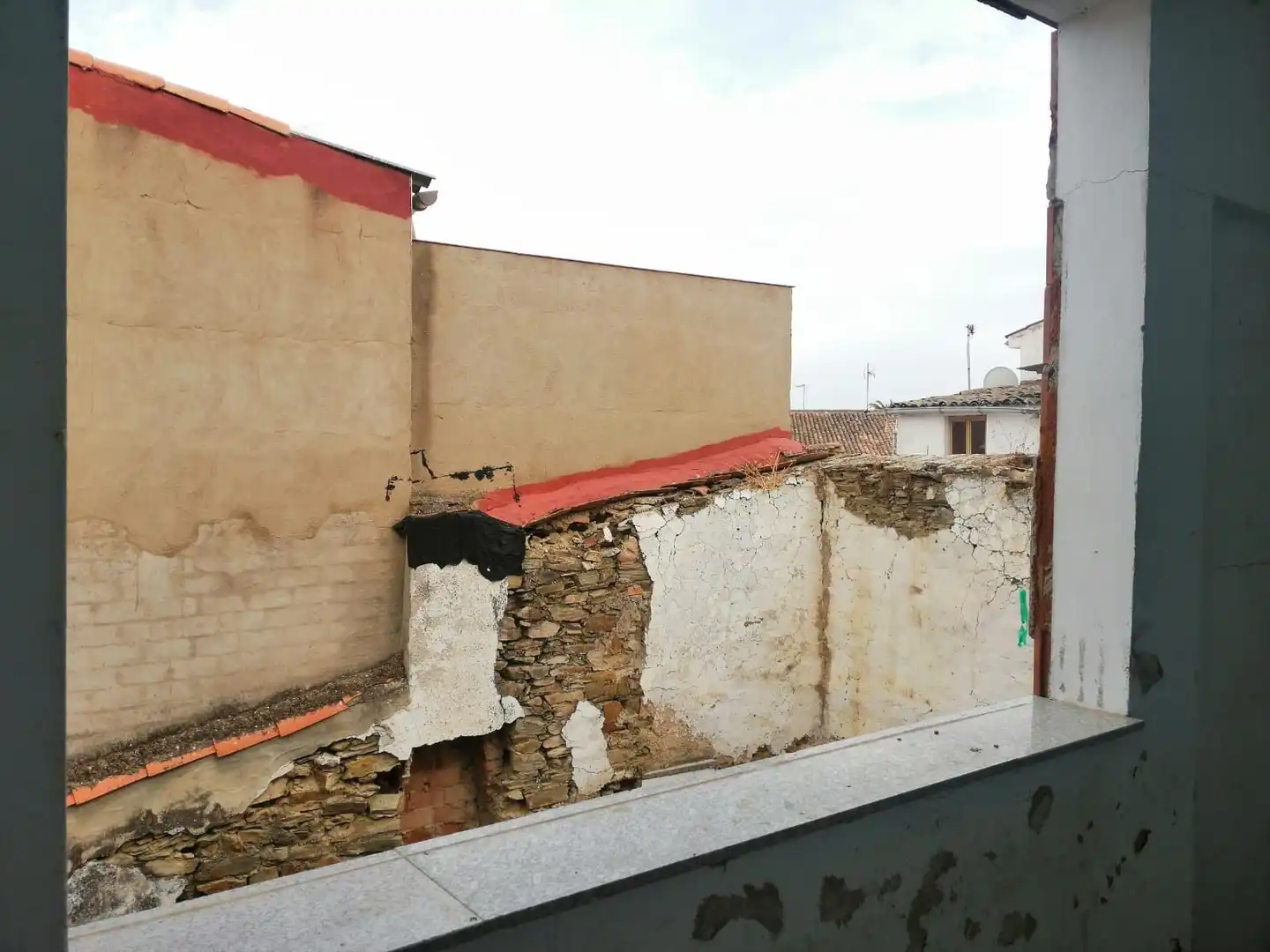 Vista exterior de Casa adosada en venta en Garrovillas de Alconétar con Terraza y Balcón