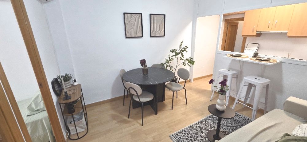 Menjador de Pis de lloguer en Elda amb Aire condicionat, Moblat i Rentadora