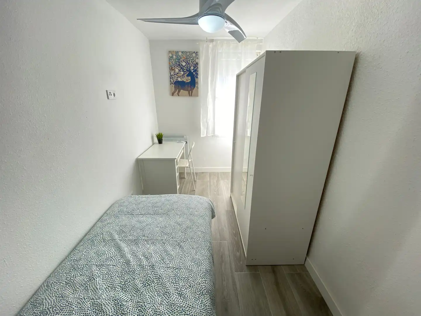 Habitación de Piso de alquiler en Madrid con Calefacción, Amueblado y Horno