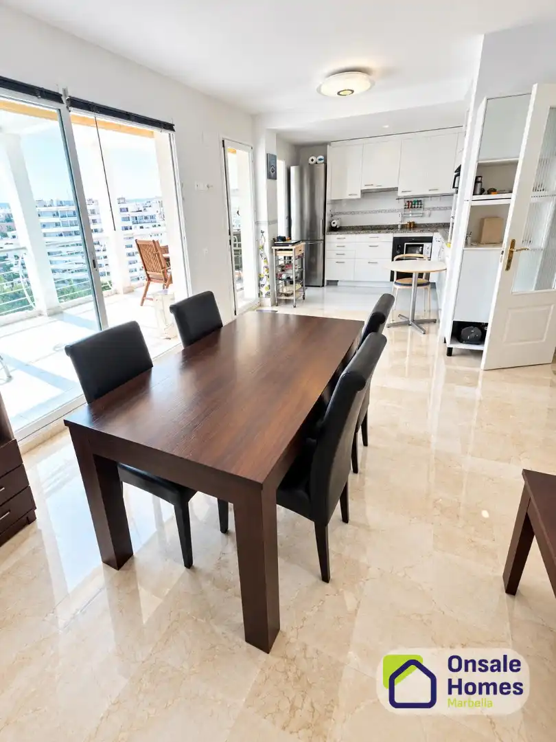 Dúplex con terraza en venta en Avenida General López Domínguez, imagen 12