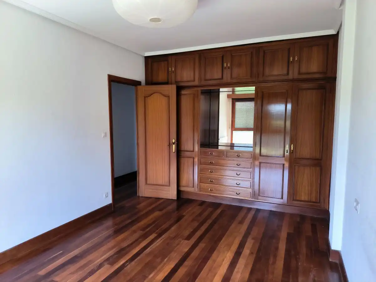 Habitación de Casa o chalet en venta en Getxo  con Calefacción, Terraza y Trastero