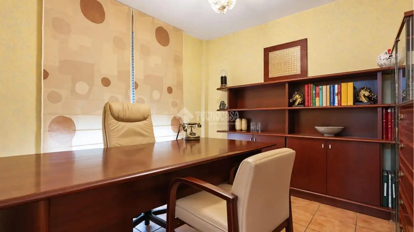 Casa aparellada en venda a Suroeste, imagen 4