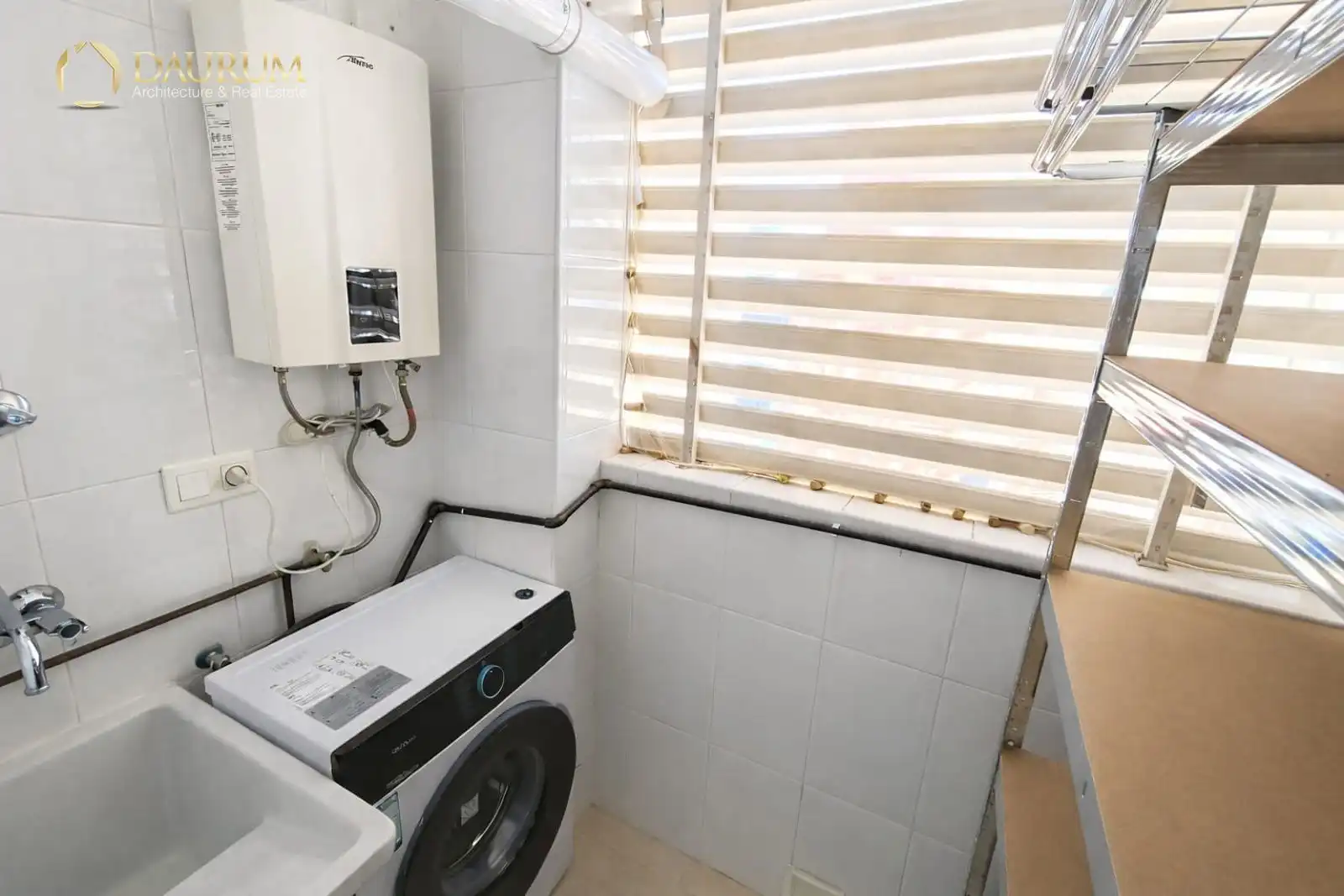 Appartamento con piscina in vendita a CALLE DE VIENA, 1, imagen 34