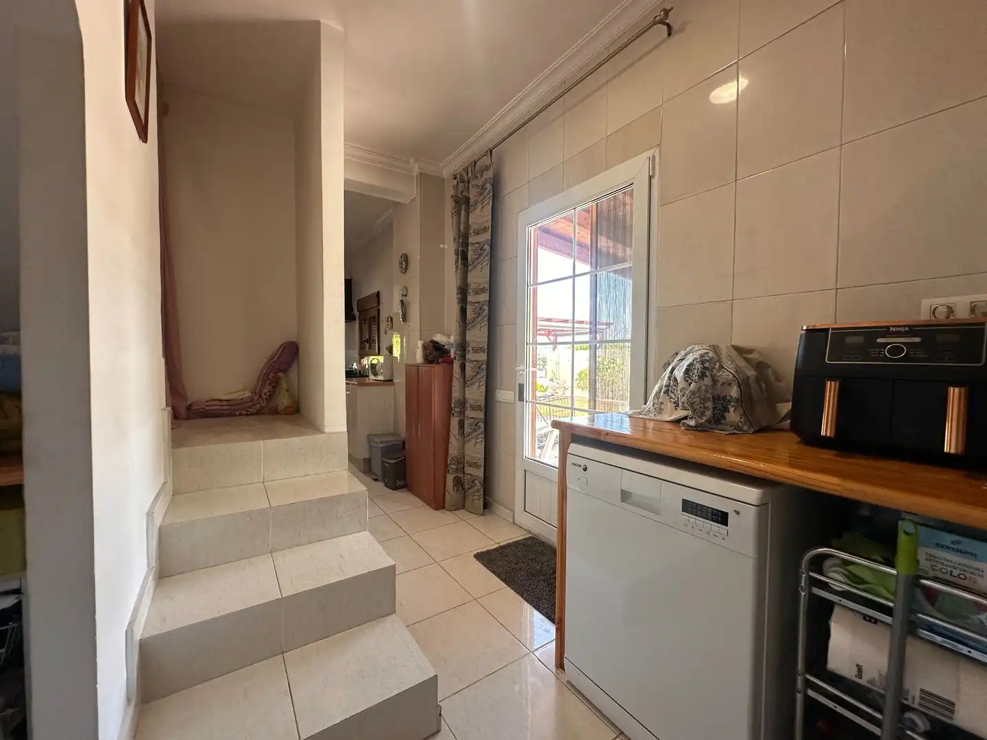 Houses for sale in Ontinyent  with Air Conditioner, Heating and Storage room