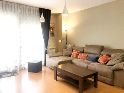 Living room of Flat for sale in Alcalá de Henares  with Air Conditioner, Heating and Terrace