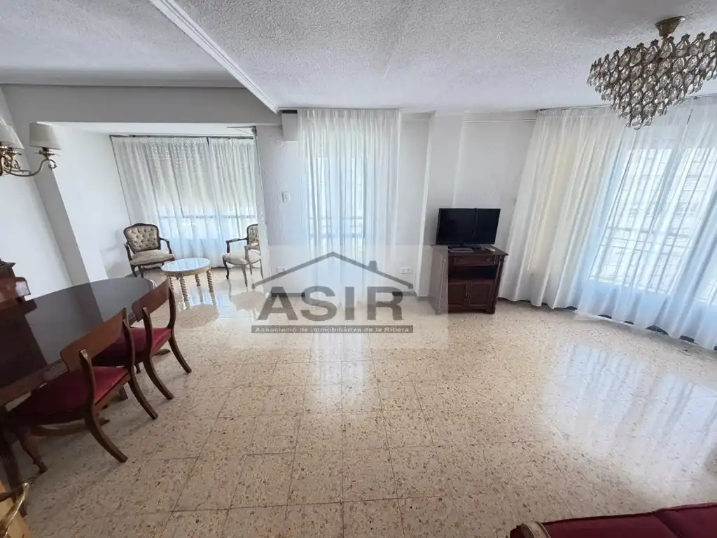 Sala de estar de Piso de alquiler en Alzira con Balcón