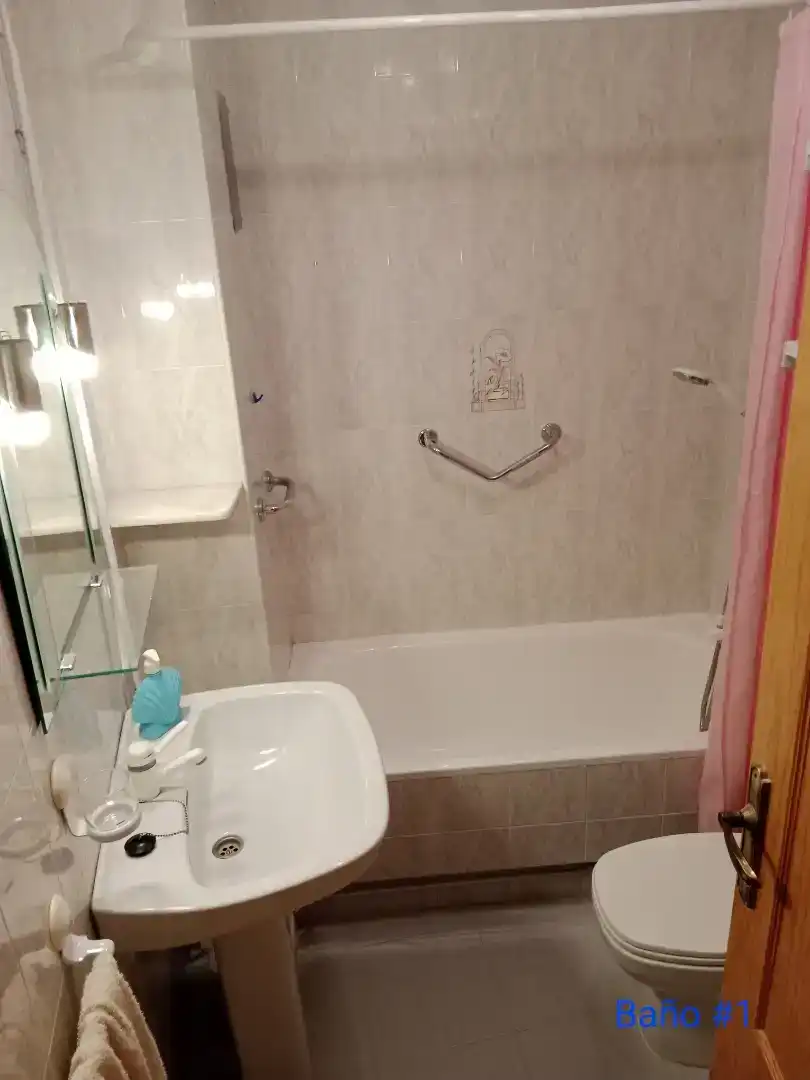 Baño de Piso en venta en Torrevieja con Aire acondicionado y Balcón