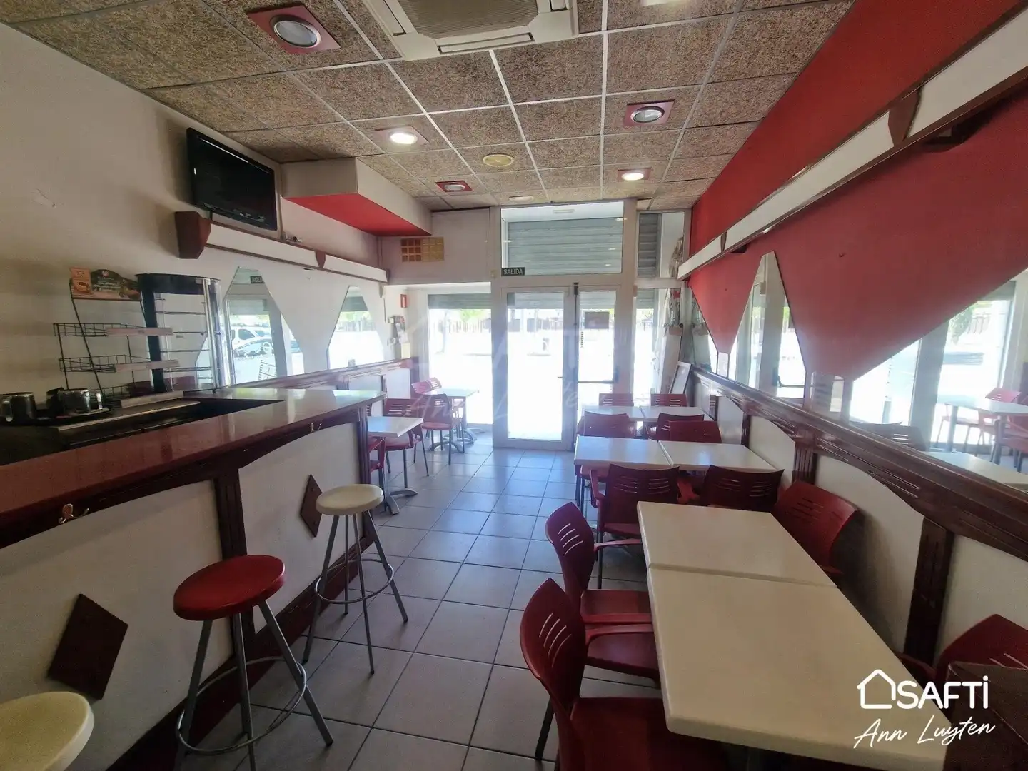 Local en venta en Vilatenim
