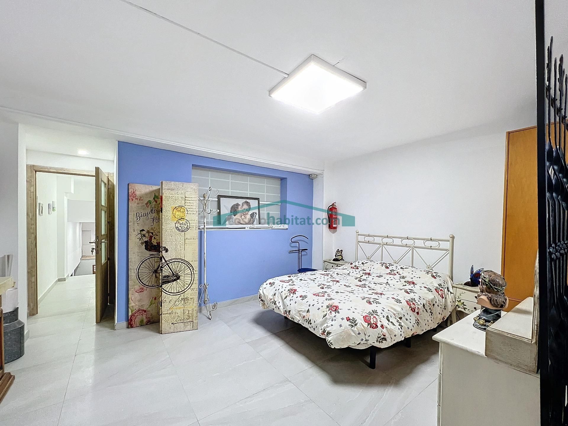Attic for sale in Calle FLORISTA, Ciutat Fallera