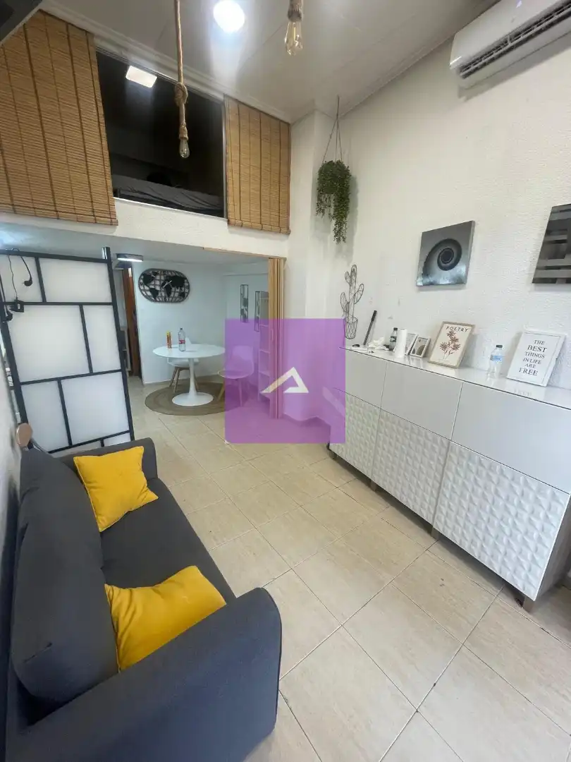 Sala de estar de Local en venta en Valencia con Aire acondicionado y Amueblado