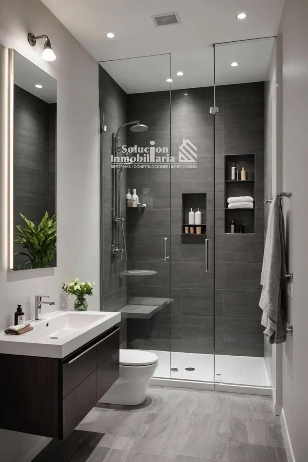 Bathroom of Apartment for sale in Salamanca Capital  with Heating