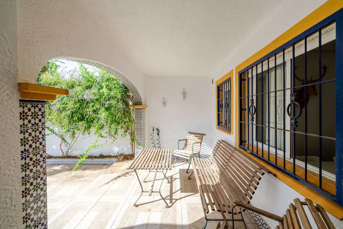 Terrasse von Erdgeschoss zum Verkauf in Santa Pola mit Heizung, Privatgarten und Terrasse