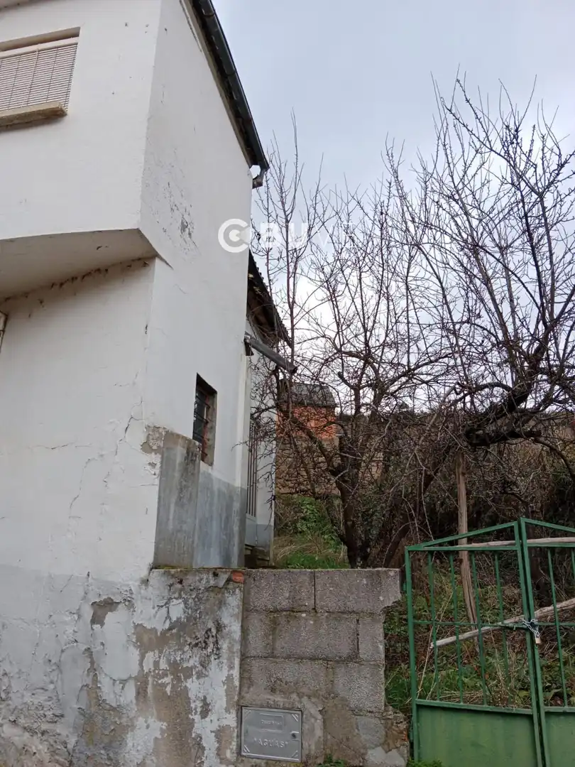 Houses for sale in Bembibre  with Heating, Storage room and Furnished